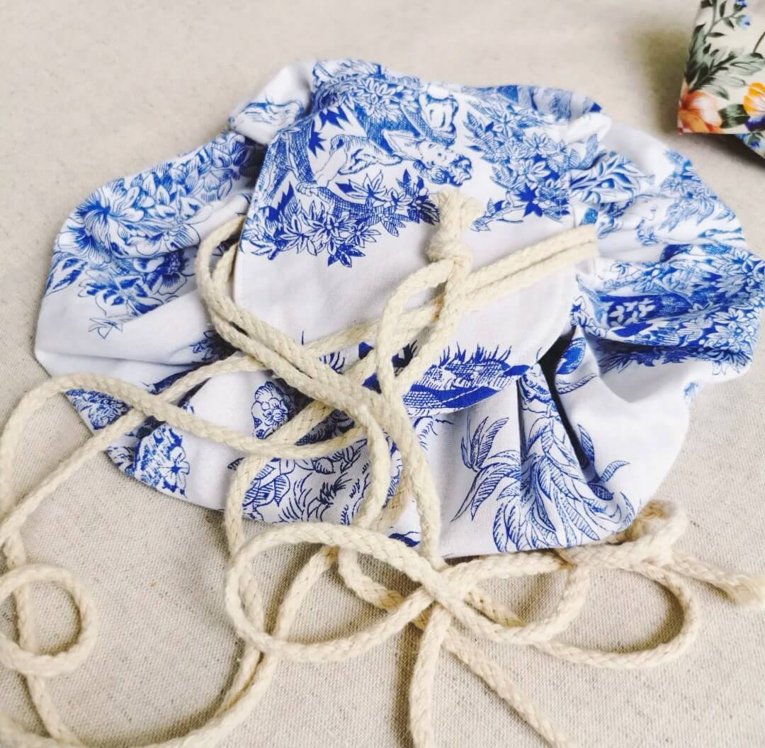 Pochette maquillage ronde, pochette maquillage, pochette rangement, rangement, accessoire , accessoire maquillage, rangement toilette, trousse de toilette, saruimagine, cadeaux faits mains, idée cadeau