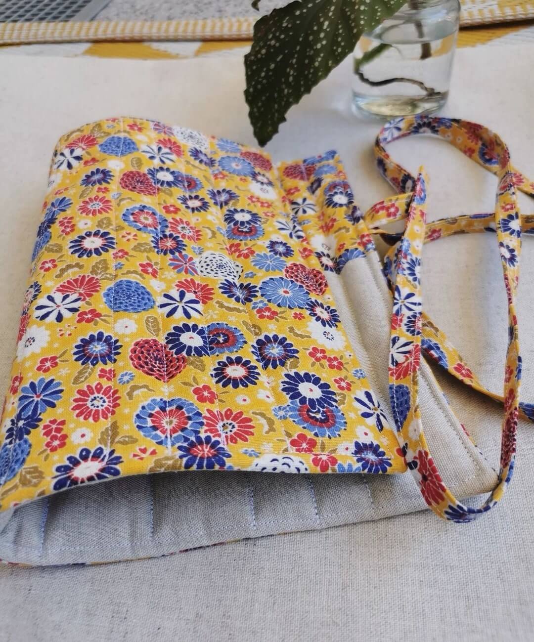 Rouleau pinceaux maquillage, rouleaux pinceaux lavable, idée cadeau, cadeau fait mains, cadeaux artisanaux, saruimagine