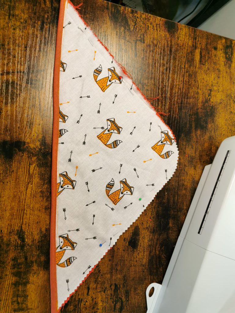 coudre une cape de bain, cape de bain tuto, comment coudre une cape de bain, cape de bain enfant, sortie de bain bébé, tuto, Saruimagine, cape de bain à capuche, tuto bébé