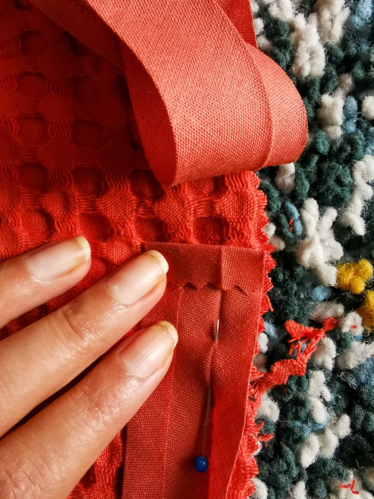 coudre une cape de bain, cape de bain tuto, comment coudre une cape de bain, cape de bain enfant, sortie de bain bébé, tuto, Saruimagine, cape de bain à capuche, tuto bébé