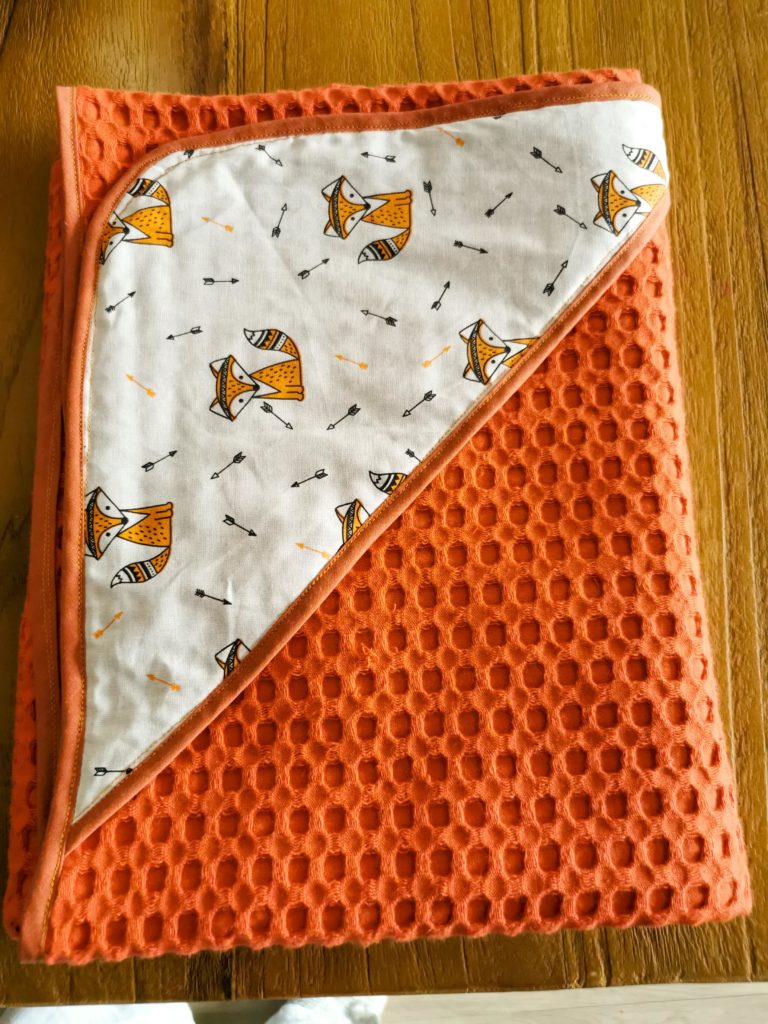 accueil, coudre une cape de bain, cape de bain tuto, comment coudre une cape de bain, cape de bain enfant, sortie de bain bébé, tuto, Saruimagine, cape de bain à capuche, tuto bébé