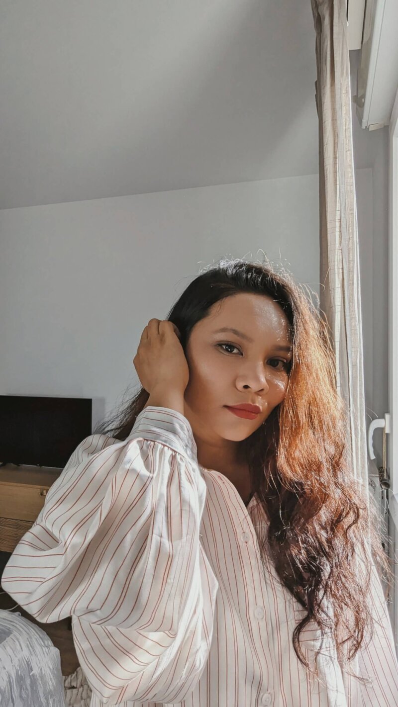 Chemise classique avec les manches bouffantes, chemise faite main, chemise unique, saruimagine, vêtement fait main, slow fashion, chemise en viscose
