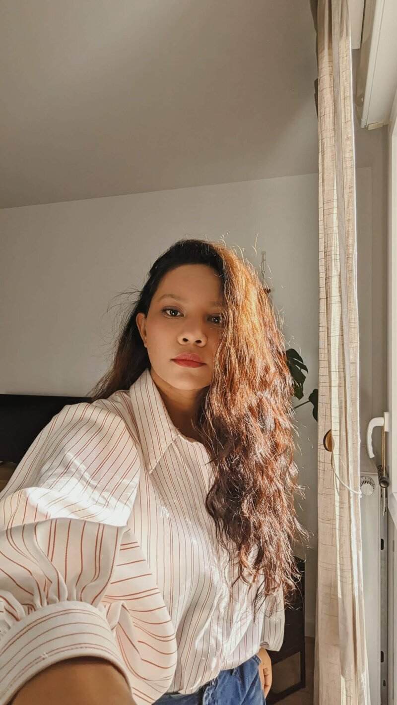 Chemise classique avec les manches bouffantes, chemise faite main, chemise unique, saruimagine, vêtement fait main, slow fashion, chemise en viscose