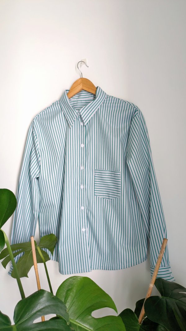 Chemise classique sergé de coton rayures verticales vertes, chemise faite main, chemise classique artisanale, chemise à rayure,chemise classique à rayures, chemise, saruuimagine