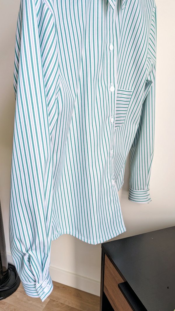 Chemise classique sergé de coton rayures verticales vertes, chemise faite main, chemise classique artisanale, chemise à rayure,chemise classique à rayures, chemise, saruuimagine