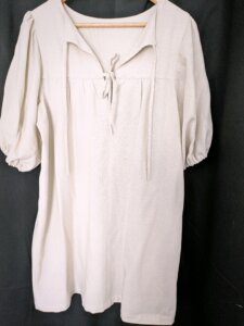 Transformer le Isla Top en robe d’été – Un projet couture facile et rapide, robe d'été, astuce robe , hack robe d'été avec patron isla, Tiana's closet, robe, couture robe, robe d'été, saruimagine , blog couture , couture auto