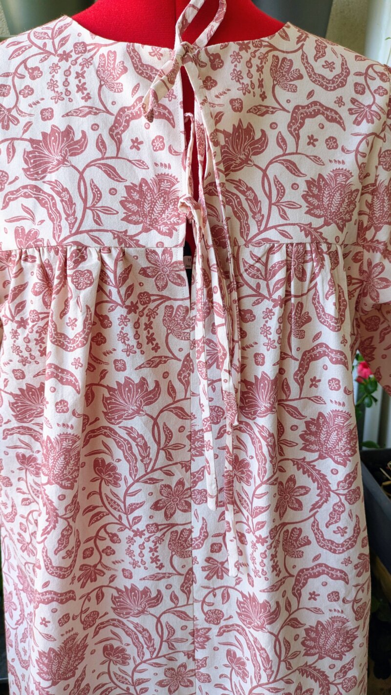 Robe courte en coton – Motif vieux rose indien – Image 5