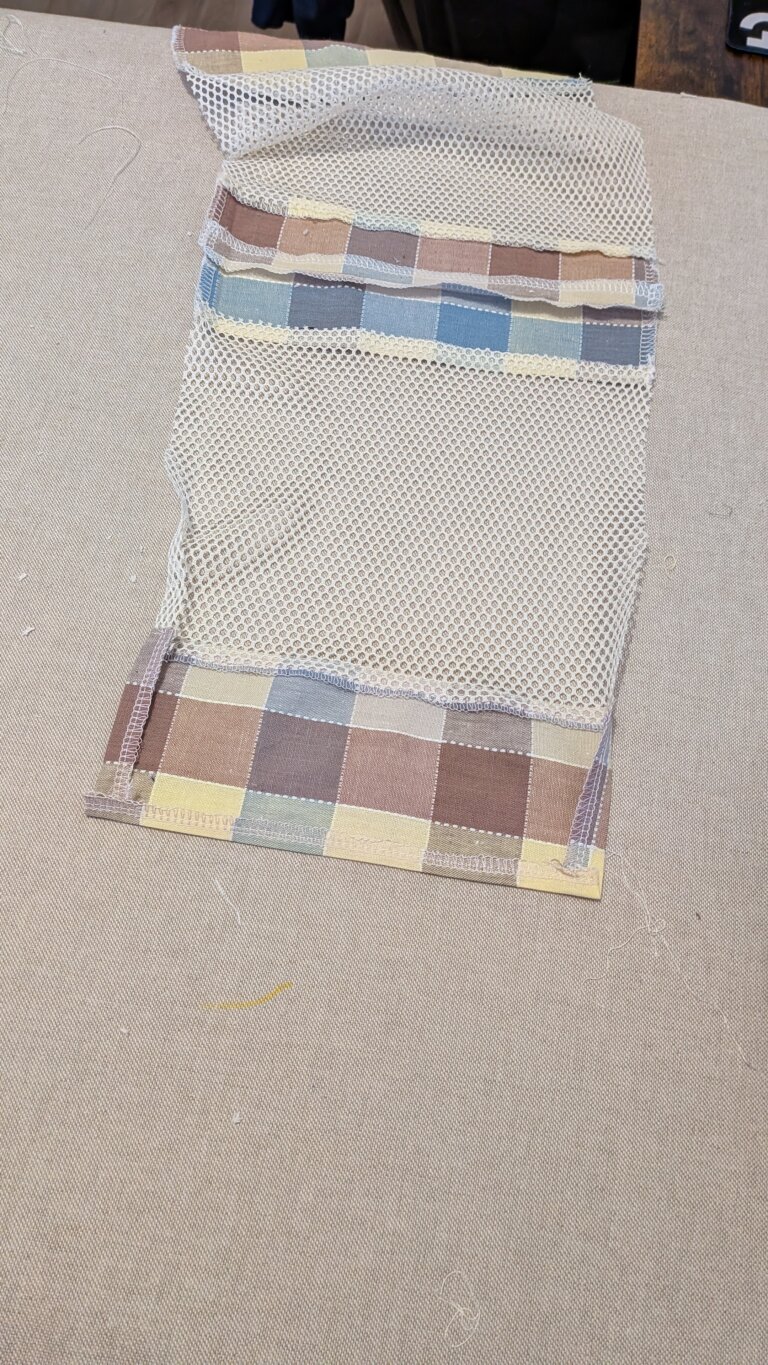 Sac à vrac en filet : le tutoriel débutant parfait pour un sac écologique, pratique et polyvalent, saruimagine, diy Christmas gift, idée cadeau noel, idée cadeau écologique, diy gifts, diy, blog tuto sac à vrac , sac à vrac en filet fait main, tutoriel couture débutant, sac écologique réutilisable, sac pour fruits et légumes, couture coton et filet, projet DIY facile, sac léger et pratique, idée cadeau Noël, zone du cordon renforcée, couture solide, pochette pratique pour courses et voyage