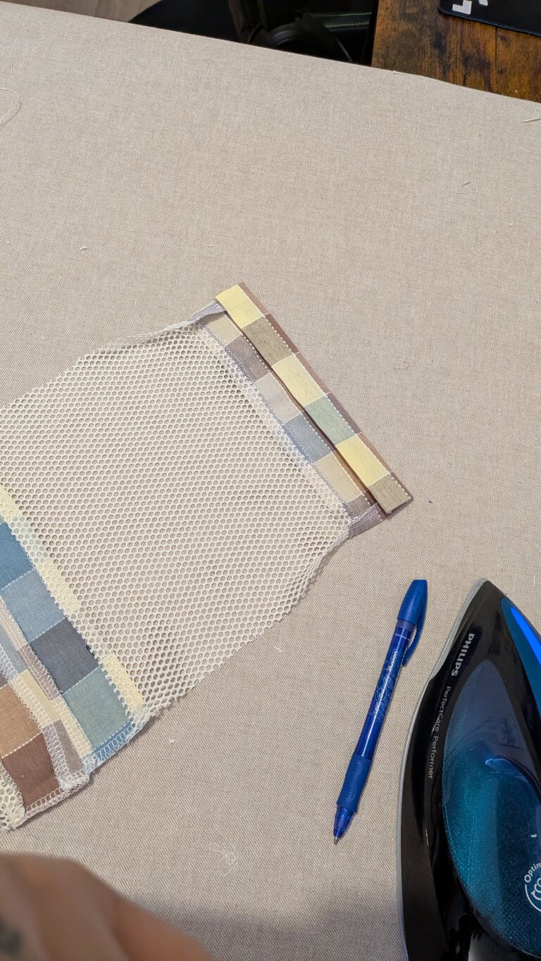 Sac à vrac en filet : le tutoriel débutant parfait pour un sac écologique, pratique et polyvalent, saruimagine, diy Christmas gift, idée cadeau noel, idée cadeau écologique, diy gifts, diy, blog tuto sac à vrac , sac à vrac en filet fait main, tutoriel couture débutant, sac écologique réutilisable, sac pour fruits et légumes, couture coton et filet, projet DIY facile, sac léger et pratique, idée cadeau Noël, zone du cordon renforcée, couture solide, pochette pratique pour courses et voyage